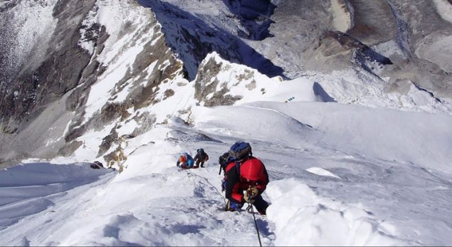 Ama-Dablam-Climbing-Expedition 