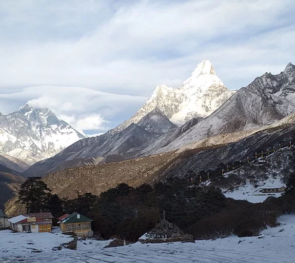EBC Chola Pass Gokyo Lake Trek 16 days.