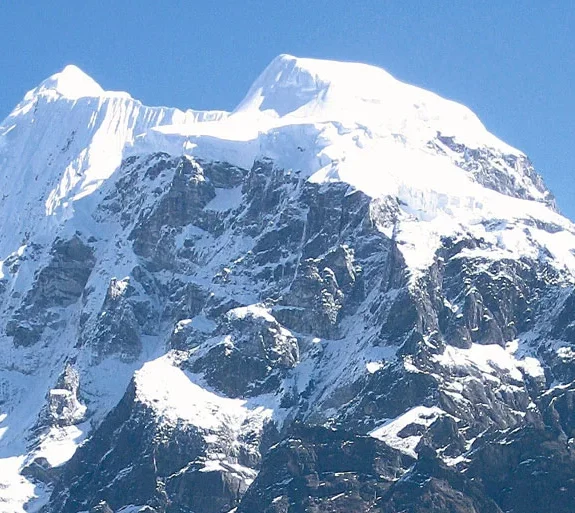 Langsisa Ri Peak Climbing.